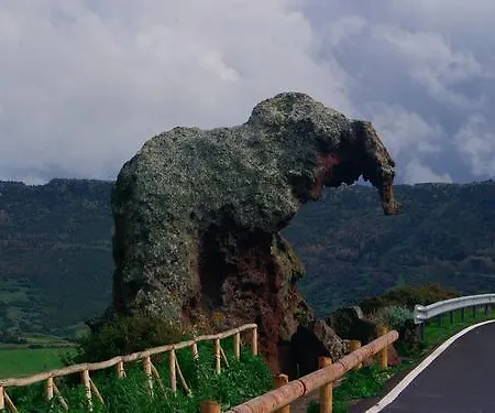 Casa Terme Romane شقة كاستيلساردو